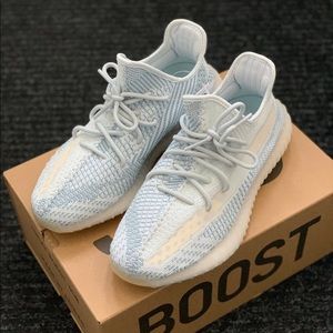 Adidas Yeezy Boost 350 V2 - Cloud White - US 8.5